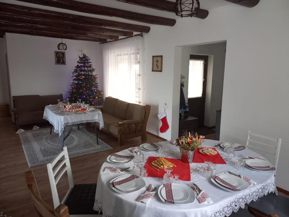 Casuta Din Deal Târgu Neamţ Exterior foto